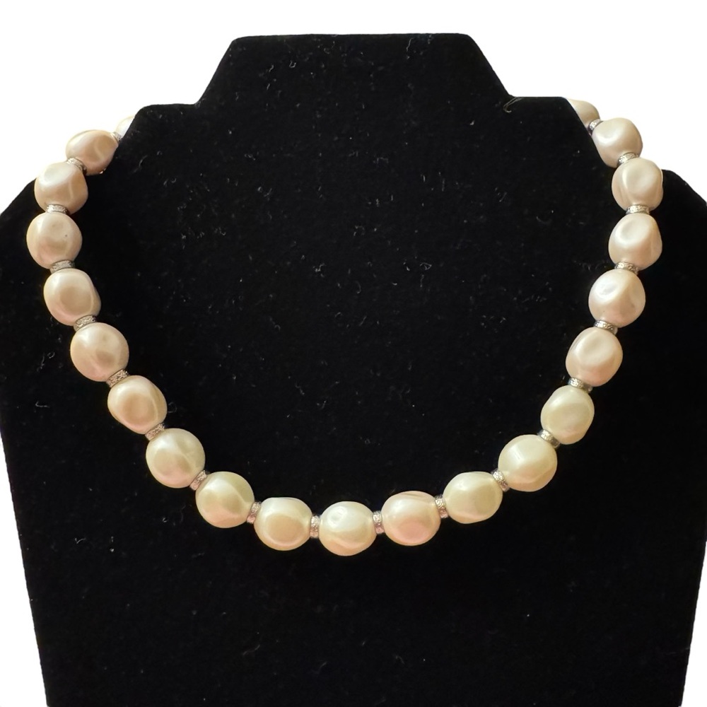 Talbots Ivory Faux Pearl Necklace Silver-Tone Beads 19” Chunky Preppy Retro